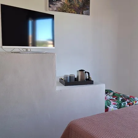 Feriehus Le Rose Antiche Murta Maria